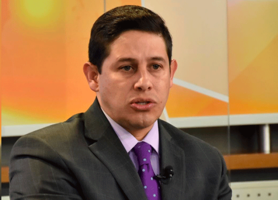 Exhorta Secretario de Finanzas a realizar trámites por internet, evitar aglomeraciones y aprovechar descuentos