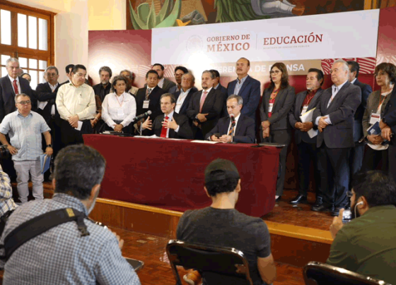 Se amplía receso educativo del lunes 23 de marzo al viernes 17 de abril, reanudándose clases el lunes 20 de abril.