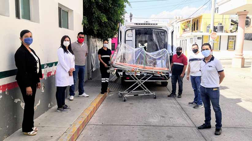 Entrega PRI cápsula para pacientes sospechosos de Covid-19 en Tabasco.