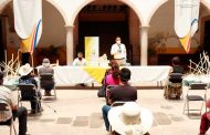 Miguel Torres Sigue entregando apoyos a personas en Villanueva con el Programa Empleo Temporal.