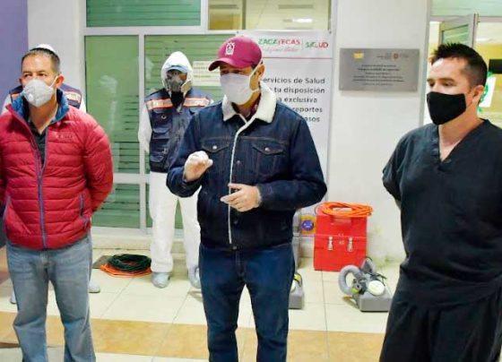 Sanitizan centros hospitalarios en Guadalupe.