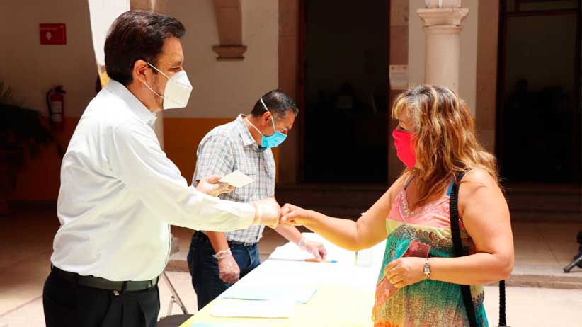 Con entrega de apoyos, también combatimos la contingencias sanitaria: Miguel Torres.