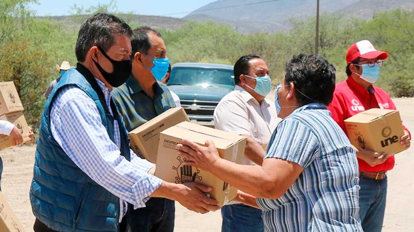 Gregorio Macías inaugura obras de servicios básicos en Bonanza.