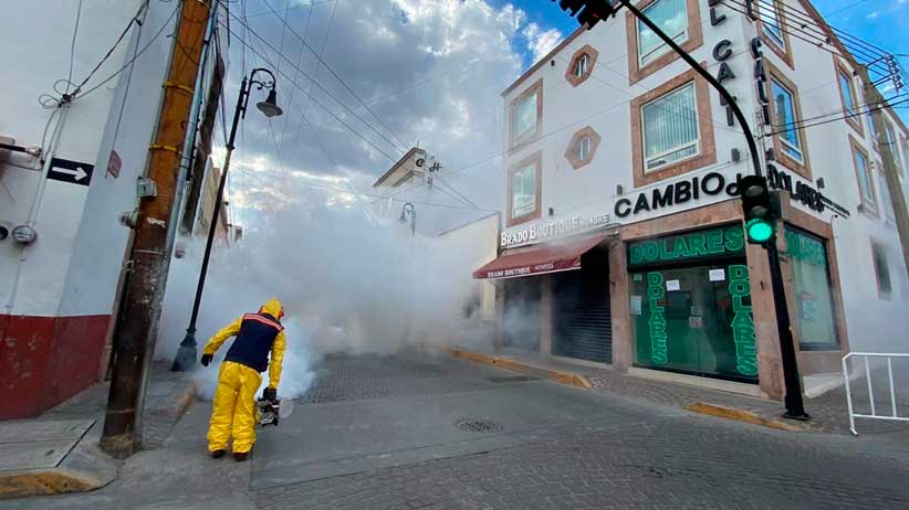 Para prevenir contagios de Covid-19 Sanitizan arterias principales en Guadalupe.