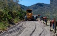 Gobierno Estatal continúa con la rehabilitación y pavimentación de tramos carreteros.