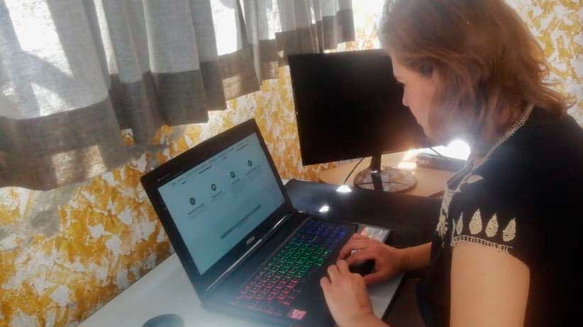 Programa emergente de Apoyos permite que artesanos continúen trabajo en sus talleres.