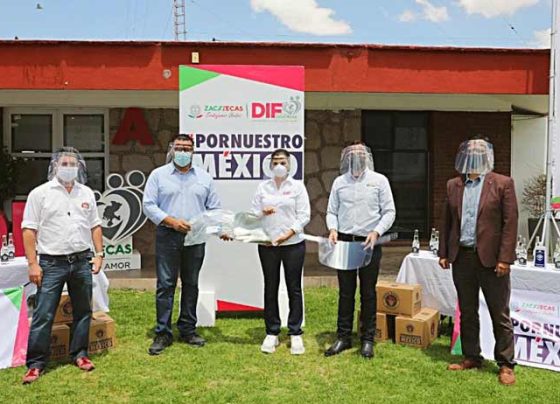 Dona Grupo Modelo 3 mil caretas plásticas al Gobierno de Zacatecas.