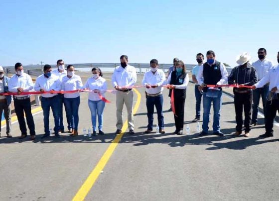 Inaugura gobierno nuevo puente vehicular en Pánuco
