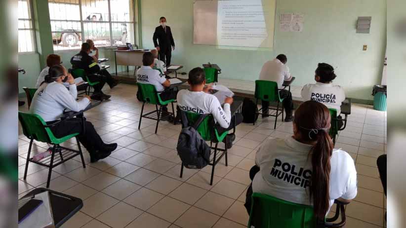 Capacitan a policías estatales y municipales en el uso legítimo de la fuerza