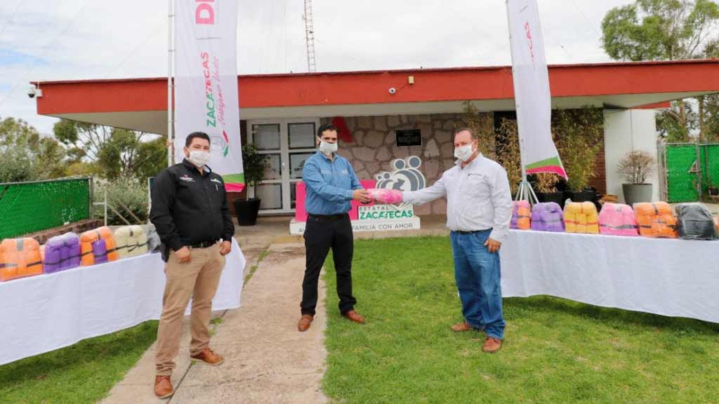 Empresa Jalpense dona a SEDIF 10 mil cubrebocas para personas en condiciones de vulnerabilidad