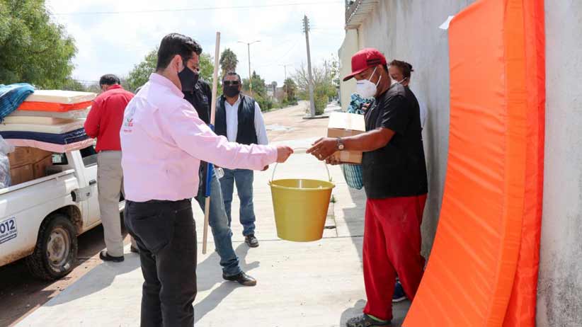 Inicia SEDIF con entrega de apoyos del Fonden para familias afectadas por lluvias