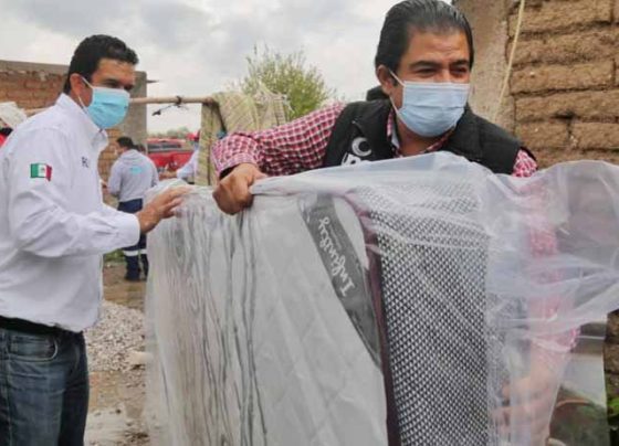 Llevan apoyos a damnificados por lluvia en Calera