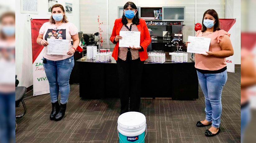 Mejora gobierno estatal viviendas de mujeres de Apozol