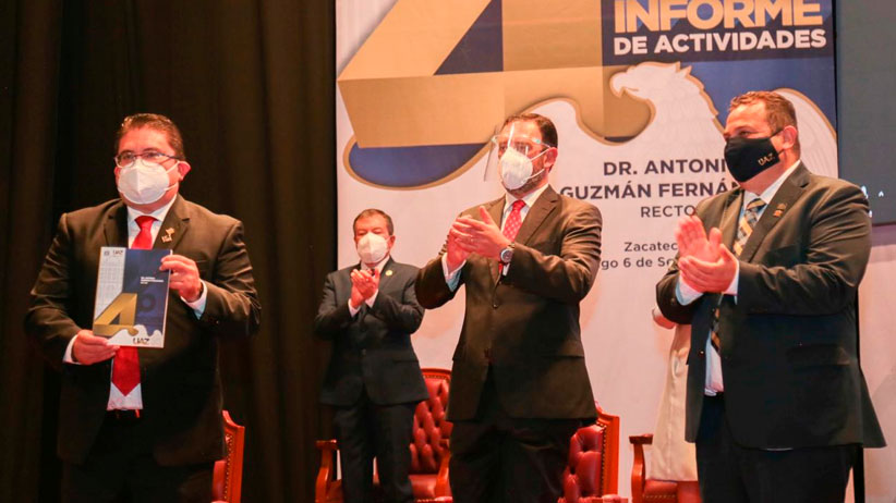 Reciben familias de escasos recursos material para mejorar sus viviendas