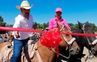 Inaugura Miguel Torres lienzo charro en la comunidad de Palomas.