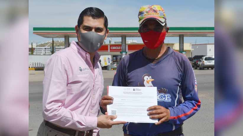 Reciben habitantes de la capital zacatecana certificados del IZEA