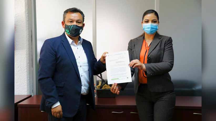 Sarita, nueva reina de la Casa Hogar de la Tercera Edad