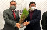 Entrega gobierno estatal árboles y contenedores para aceite vegetal a Fresnillo