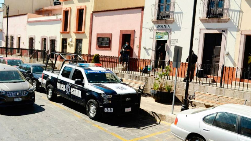 Catean establecimiento en la capital zacatecana; investigan falsificación de documentos