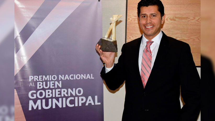 Los migrantes mantienen en pie al estado y a México: Alejandro Tello