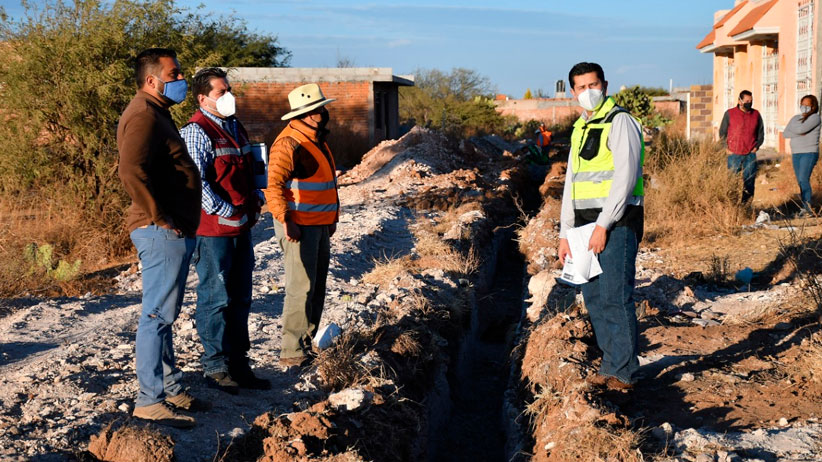 Supervisa Julio César Chávez ampliación de red de drenaje en Zóquite