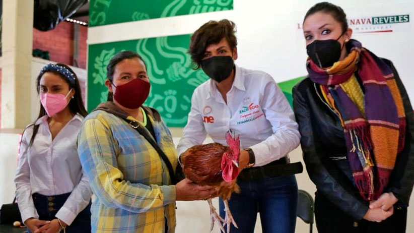 Después de 30 años sin ser atendidas sus peticiones mejora Julio César Chávez condiciones de sanidad a familias guadalupenses con red de drenaje