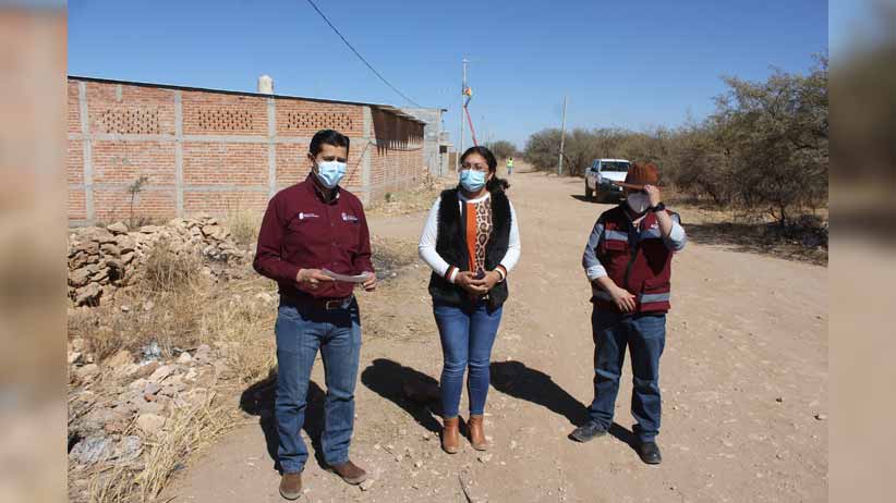 Supervisa Julio César Chávez red de electrificación y alumbrado público en El Tapial, Tacoaleche