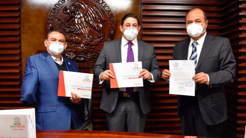 Recibe SEDIF cheque por convenio con la Cámara Mexicana de la Construcción