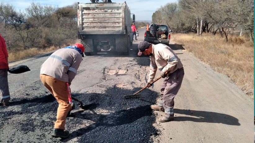 A través de las Direcciones de Obras Públicas y Desarrollo Económico y Social aplanan cientos de muros en hogares guadalupenses