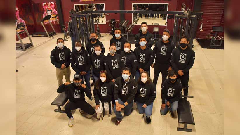 Reciben documentos de identidad descendientes de migrantes zacatecanos