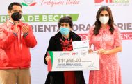 Entrega SEDIF estímulos a orientadoras y orientadores comunitarios