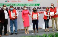 Personal de SEDIF recibe estímulos por destacado trabajo durante pandemia