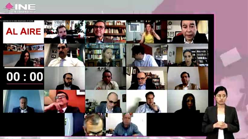 Limpia Ayuntamiento de Guadalupe predios y arroyo en Jardines de Sauceda 