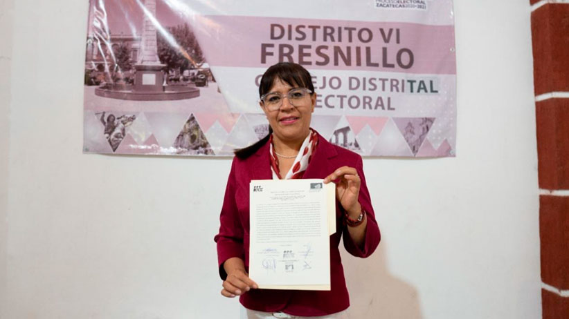 Recibe Maribel Galván constancia de Mayoría como Diputada electa en el Distrito VI