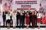 Firma David Monreal carta compromiso con la Cuarta Transformación