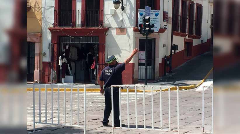 Cierran circulación en calle Fernando Villalpando por hundimiento