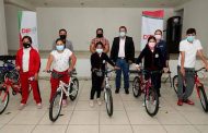 Entrega SEDIF bicicletas a niñas y niños de Enrique Estrada ganadores del concurso “Mi Vida en Pandemia”