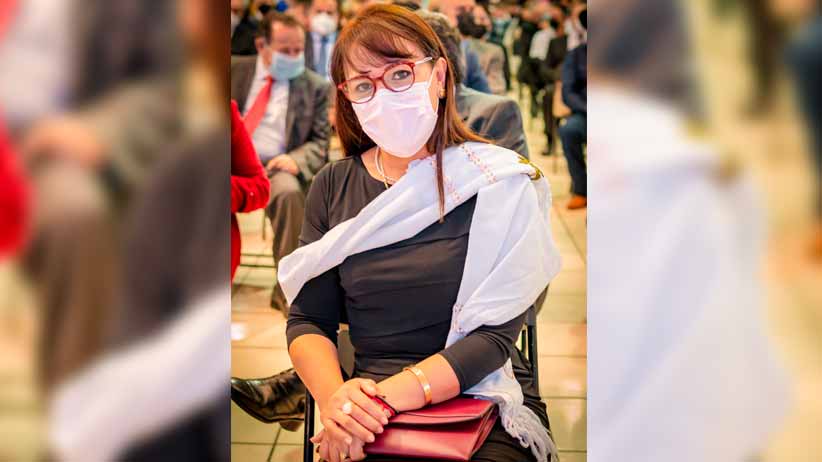 Convoca Sara Hernández de Monreal al equipo SEDIF a preservar el respeto y amor a la patria y a la familia