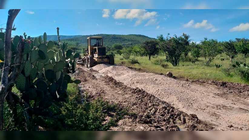 Se rehabilita camino en la comunidad de Fuentes