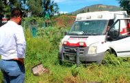 Gilberto Martínez pone en operación ambulancia