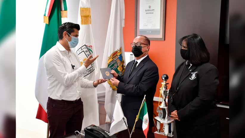 Entregan David Monreal y Verónica Díaz Becas “Benito Juárez” en el semidesierto; la educación es fundamental para consolidar la Cuarta Transformación, coinciden