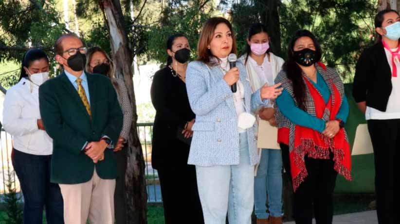 Llama Presidenta Honorífica del DIF estatal a prevenir el cáncer de mama