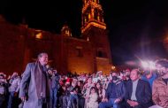 Con un mensaje de esperanza, encabezan Gobernador David Monreal y su esposa, Sara Hernández de Monreal, el encendido de la iluminación navideña; arranca la temporada decembrina en Zacatecas