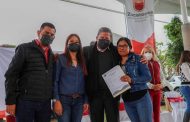 Entrega Gobernador David Monreal apoyos de mejoramiento de vivienda a familias de Jalpa y Apozol