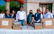 Ayuntamiento de Loreto entrega colección de libros y revistas a bibliotecas comunitarias