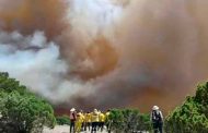 Instruye Gobernador David Monreal reforzar brigadas de combate del incendio en el semidesierto zacatecano