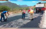 Realiza Gobierno de Zacatecas desazolve, limpieza de cunetas y desyerbe en carreteras estatales