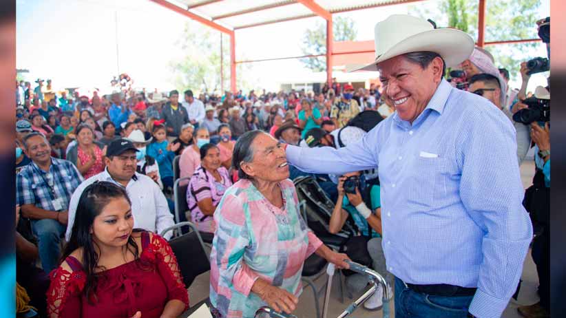 Resuelve Gobernador David Monreal necesidades de El Salvador; habrá 10 mdp para carreteras y 30 mdp para apoyos sociales