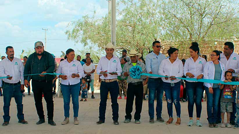 Gobernador David Monreal entrega apoyos por más de 3 mdp para robustecer la educación en el Teúl de González Ortega y Trinidad García de la Cadena