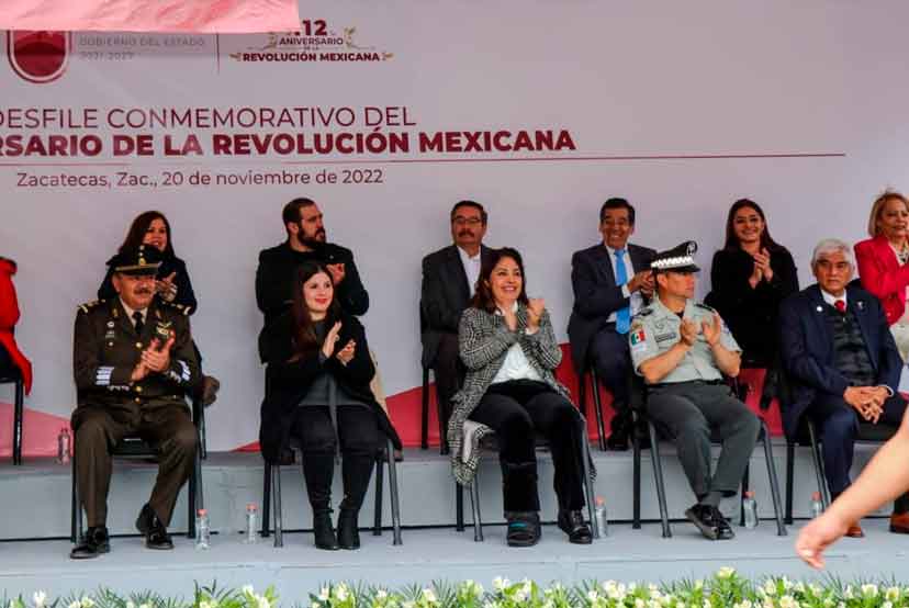Gobierno de Zacatecas preserva tradiciones en el desfile por el 112 aniversario de la Revolución Mexicana 